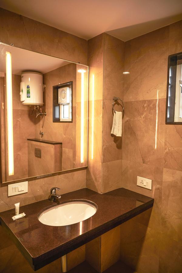 The Atithi Niwas Hotel Indore Exterior photo